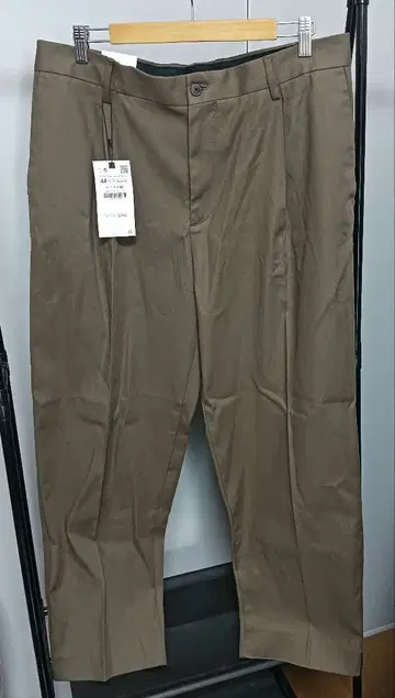 ZARA PLEATED STRAIGHT LEG 치노 팬츠