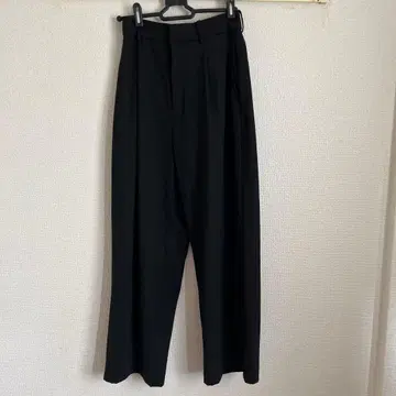 UNIQLO 블랙 슬랙스 S 사이즈