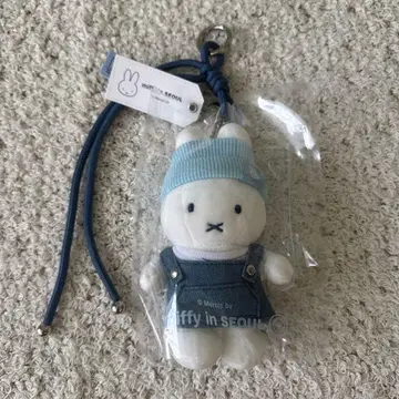 한국 서울 성수 한정판 미피 데님 인형 키링 미피