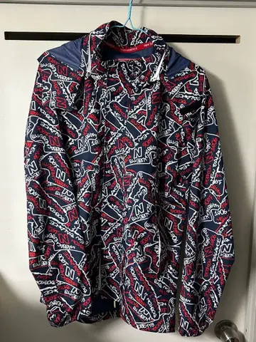New Balance 올 패턴 레인 자켓