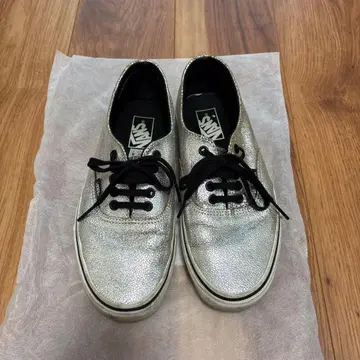 VANS Authentic 실버 스니커즈