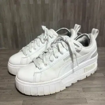 PUMA 메이즈 웨지 통굽 스니커즈 화이트 24.5