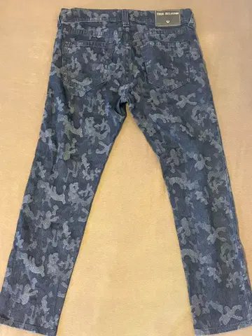 TRUE RELIGION 카모플라주 패턴 데님 팬츠 w32