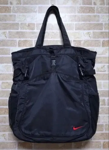 NIKE 헬멧형 나일론 토트백