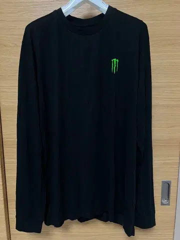 Monster Energy 긴팔 티셔츠 블랙 백 프린트