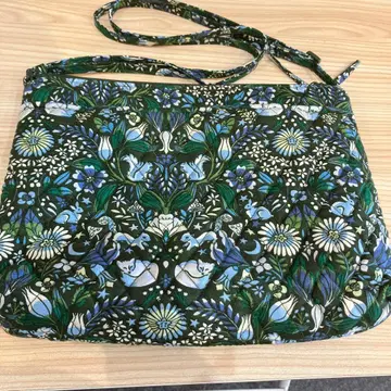 미사용 Vera Bradley 퀼팅 숄더백