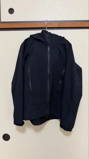 MILLET 티폰 50000 웜 MIV01554 블랙 M