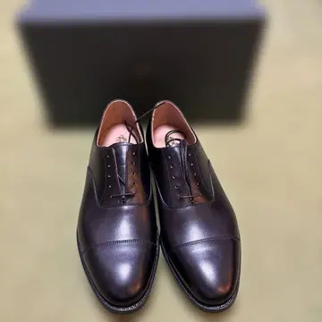 [ 미사용 ] Crockett & Jones 스트레이트 팁 블랙 7.5