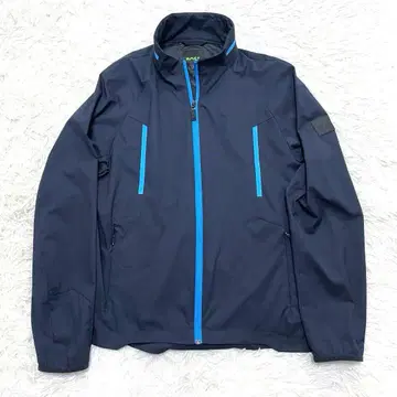 컨디션 최상 HUGOBOSS 나일론 자켓 경량 발수 현행 골프