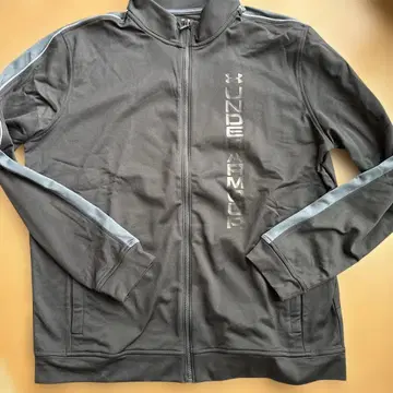 새상품 언더아머 Under Armour 트랙 자켓 블랙