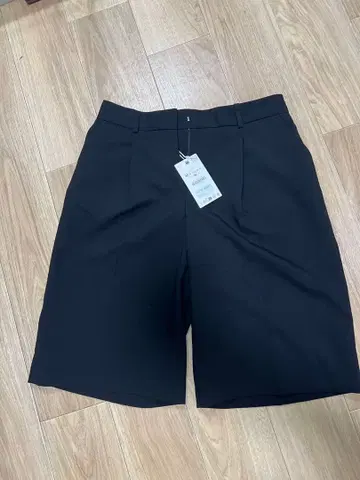 ZARA 숏팬츠 블랙 M 사이즈