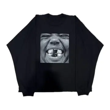 YEEZY BULLY LONG SLEEVE TEE