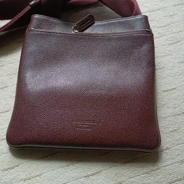 GIORGIO ARMANI 숄더백 보르도