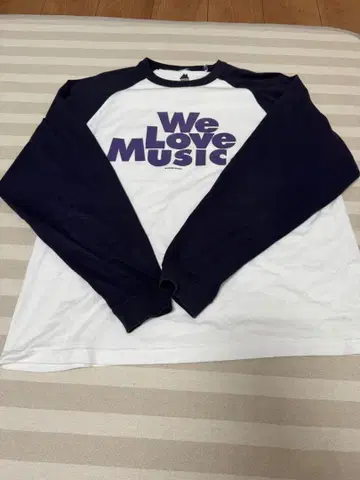 ISNESS MUSIC 래글런 롱 슬리브 T셔츠