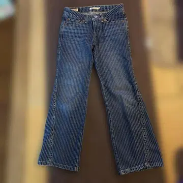 Levi's 스트라이프 부츠컷 데님 팬츠 27