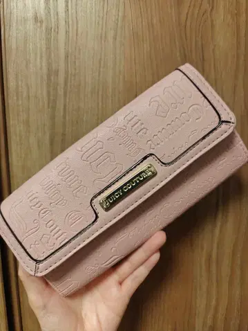 단기 판매! Juicy Couture 장지갑 핑크 로고 엠보