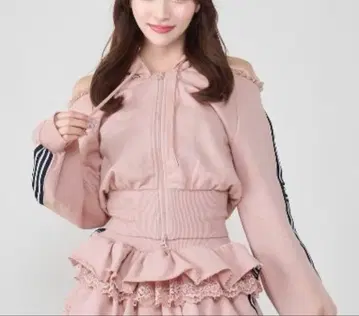 Darich 다리치 걸리시 스포티 맨투맨 상의