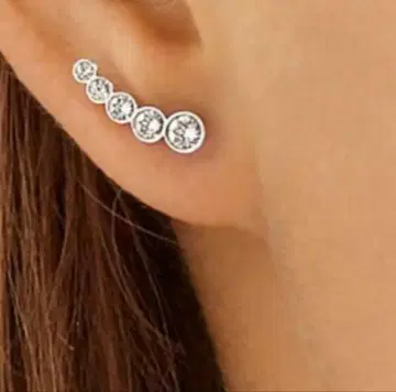SWAROVSKI 귀걸이 이어커프 스타일 크리스탈