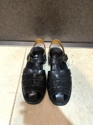 가격 인하했습니다 Bally 가죽 샌들 빈티지