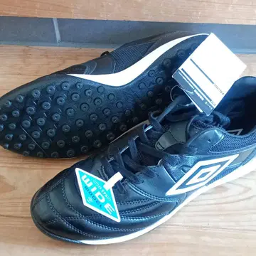 UMBRO 축구 트레이닝 슈즈 28cm