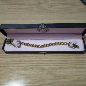 Juicy Couture 레이디 Juicy 팔찌