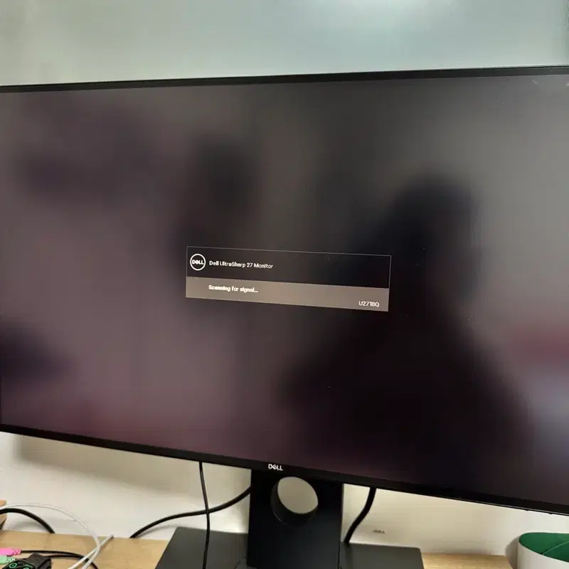 Dell 델 U2718Q 팝니다 ips 디자이너 모니터
