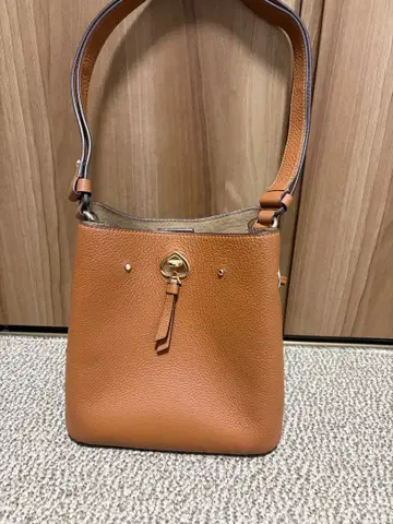 Kate spade new york 마르티 스몰 버킷 백