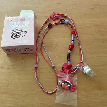 POP MART CRY ME AN OCEAN 스트랩