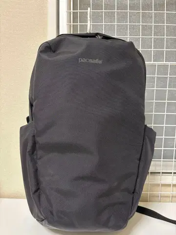 pacsafe VIBE 25L 백팩 블랙
