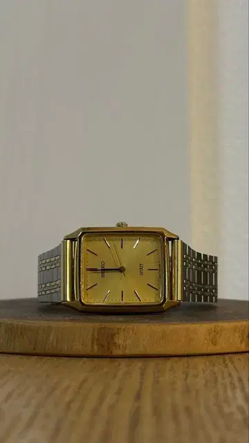 SEIKO SPIRIT 쿼츠 손목시계 골드 컬러
