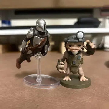 Star Wars 만달로리안 피규어 2체 세트