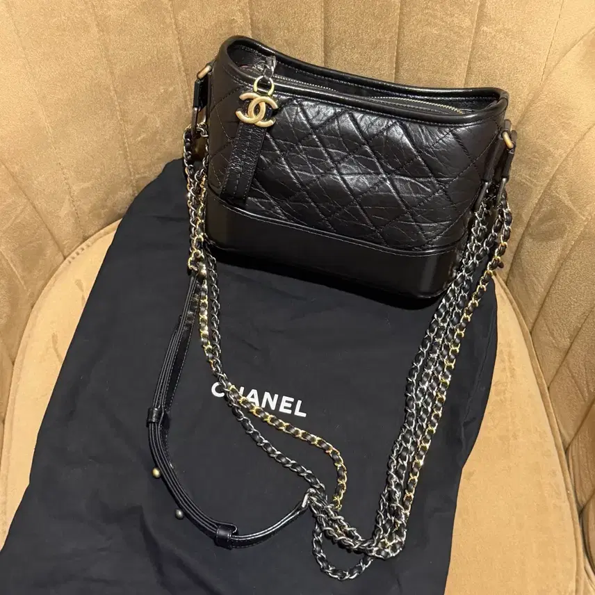 샤넬 가브리엘 호보백 블랙 체인 스몰 사진 4