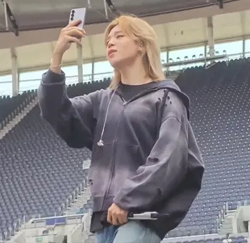 BTS 아리랑 후디 한국 L 사이즈 미개봉 새상품