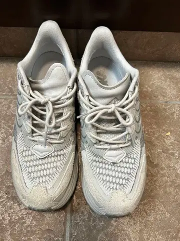 HOKA Clifton L 스니커즈 27.0