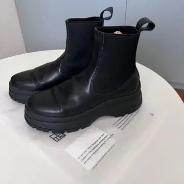 BLACKbymoussy 37 사이드 고어 부츠