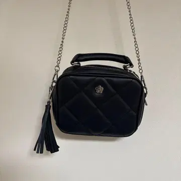 MARY QUANT 퀼팅 숄더백 아즐 마우지