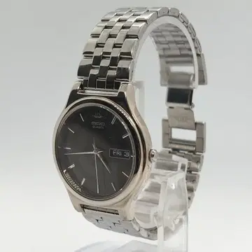 SEIKO 세이코 V733-6A60 데이데이트 쿼츠 남성용 손목시계