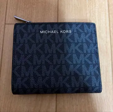 MICHAEL KORS 모노그램 블랙 접이식 지갑