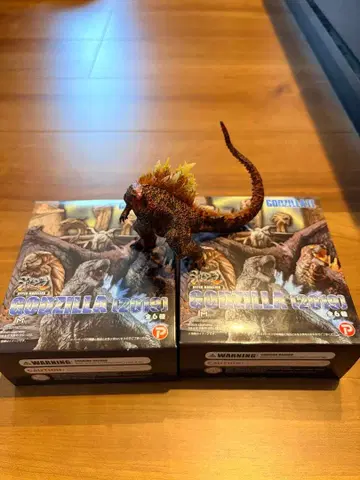 [가격 인하] 격조 시리즈 GODZILLA 2019 버닝 고질라와 미개봉 2개