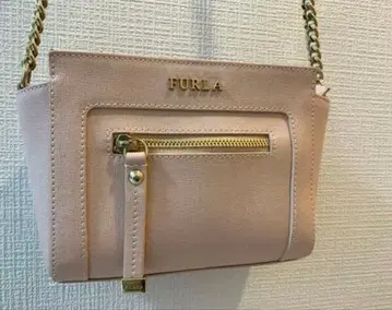 FURLA 새상품급 숄더백 피치 체인