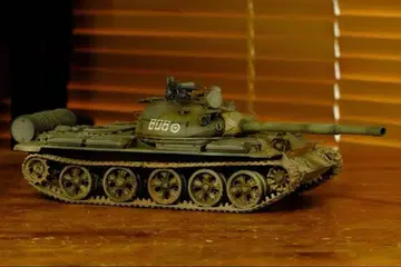 타미야 1/35 No.108 T-62 완성품