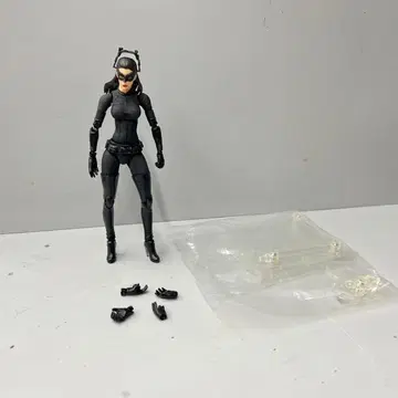Mafex 셀리나