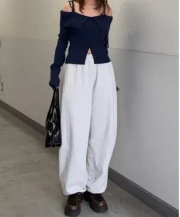 MOUSSY CURVE LINE SWEAT PANTS