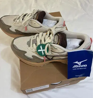 Mizuno 스니커즈 베이지 계열 25.5cm 미사용품
