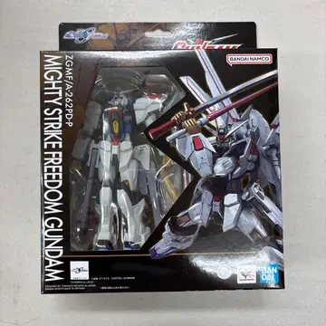 GUNDAM UNIVERSE 마이티 스트라이크 프리덤 건담