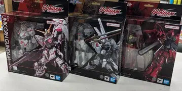 GUNDAM UNIVERSE 피규어 3체 세트