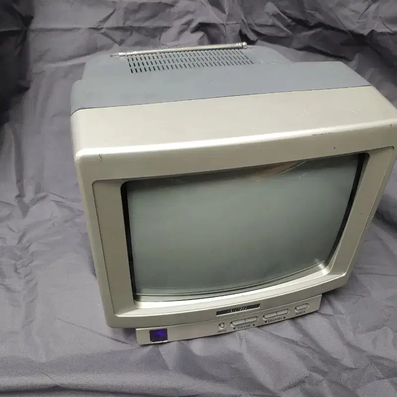 Vivi CT-1000 10인치 브라운관 티비 2대분 판매합니다.