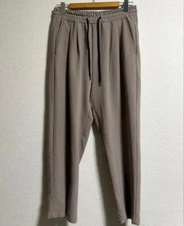 juha 유하 FRONT SLIT TAPERED PANTS 이지 팬츠