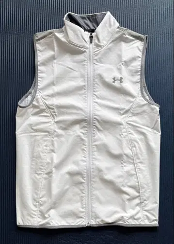 Under Armour 남성용 골프 베스트 SM 화이트