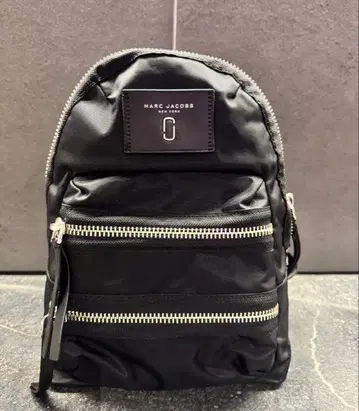 새상품급 MARC JACOBS 마크제이콥스 백팩